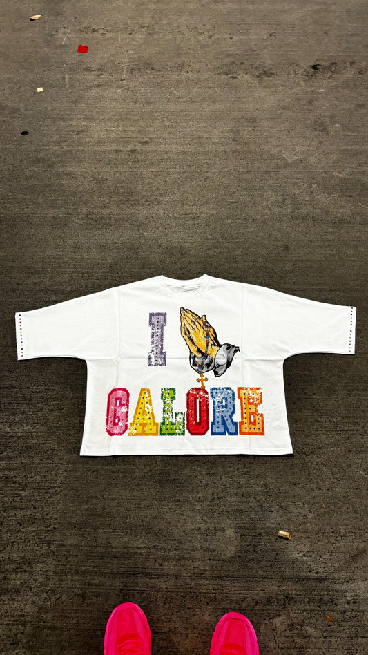 WHITE “I BLESS GALORE” BOXY CROPPED TEE